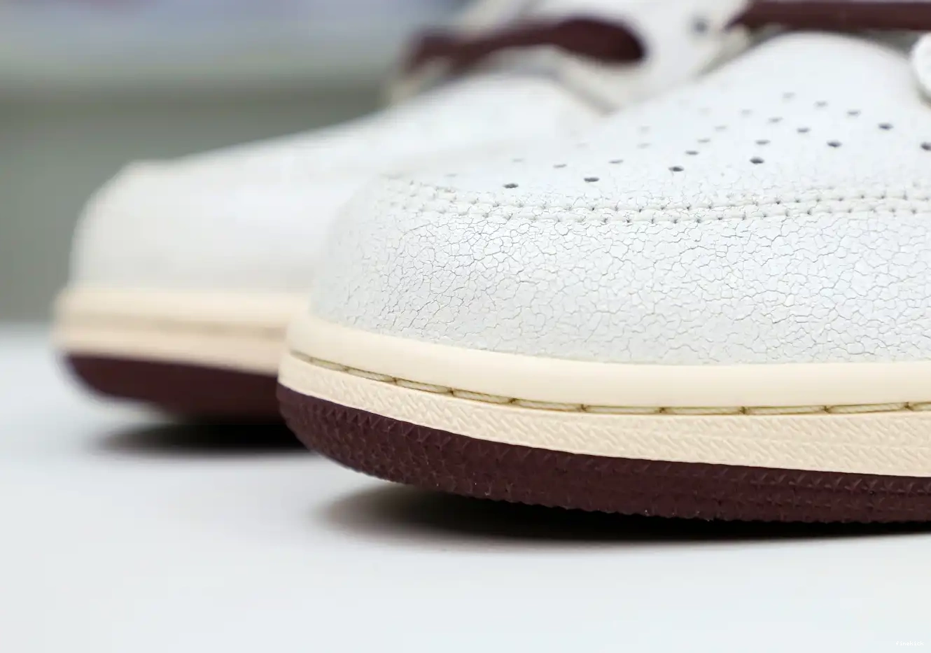 og high 1 Maniére burgundy
